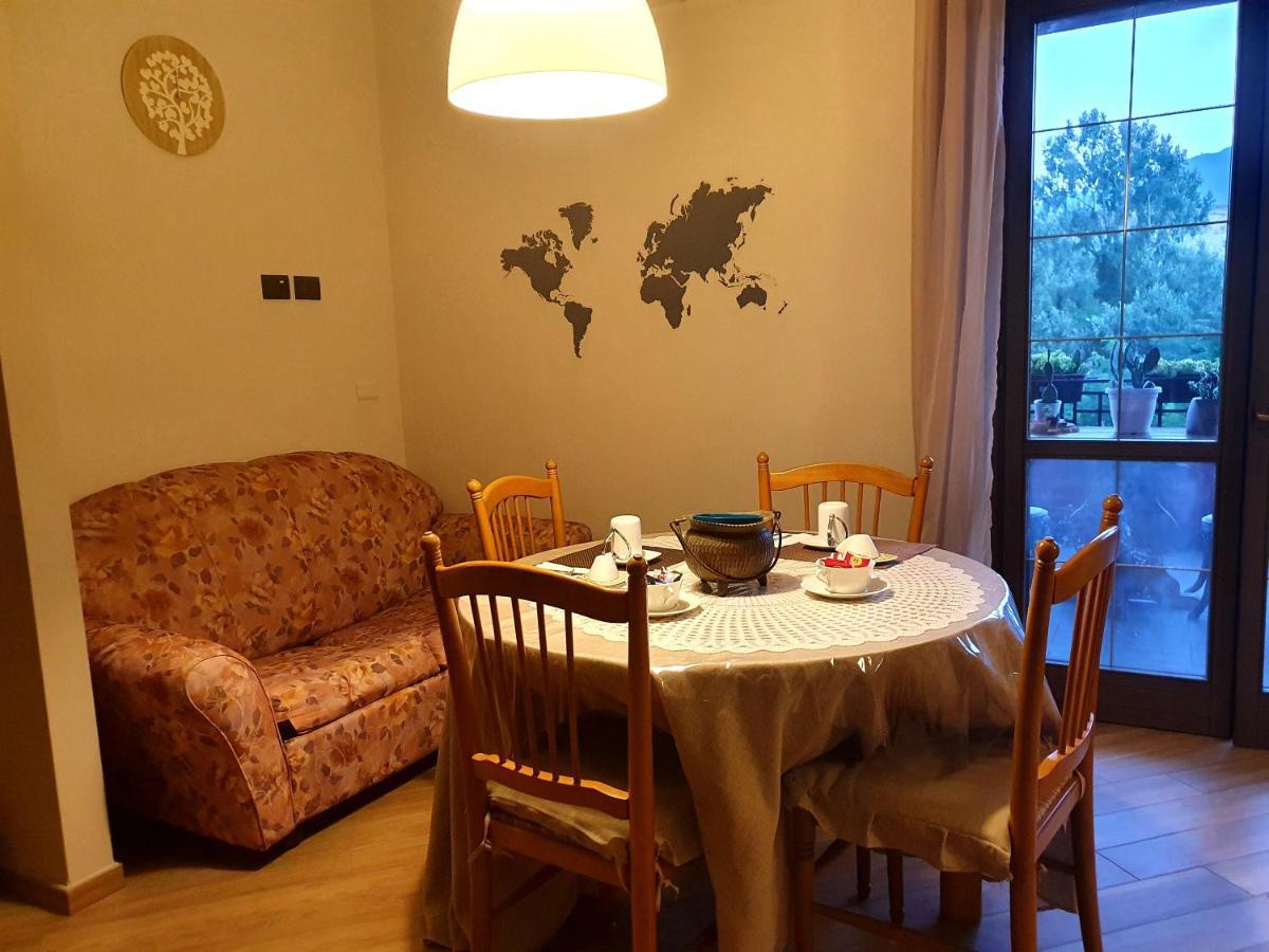 B&B Tre Passi Dalla Torre Монтесаркьо Экстерьер фото