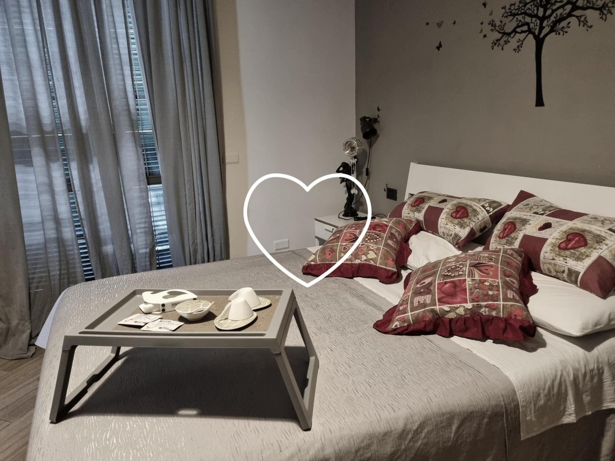 B&B Tre Passi Dalla Torre Монтесаркьо Номер фото