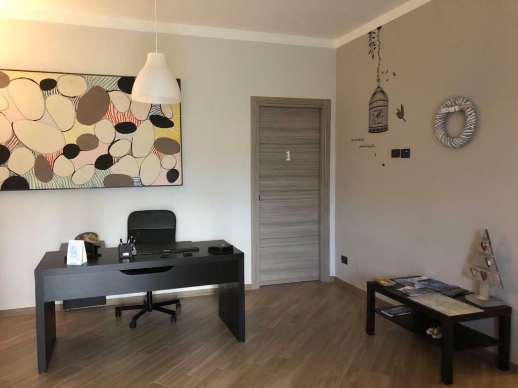 B&B Tre Passi Dalla Torre Монтесаркьо Экстерьер фото