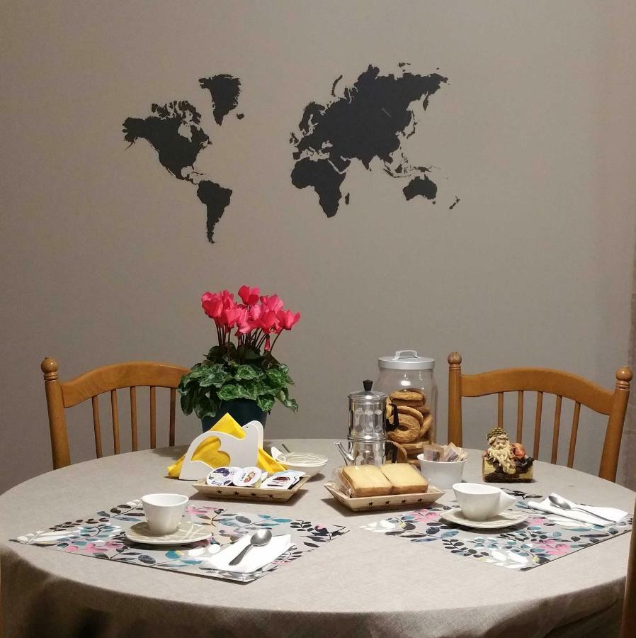 B&B Tre Passi Dalla Torre Монтесаркьо Экстерьер фото